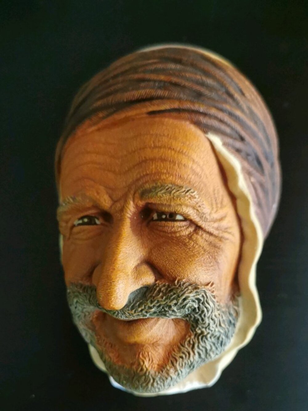 BOSSONS ENGLAND Chalkware Head Persian 1961 Wall Plaque